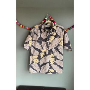 Go Barefoot pullover Hawaiian Shirt